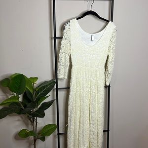 Lace maxi dress